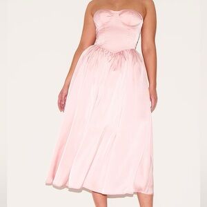 PrettyLittleThing Blush Strapless Dress